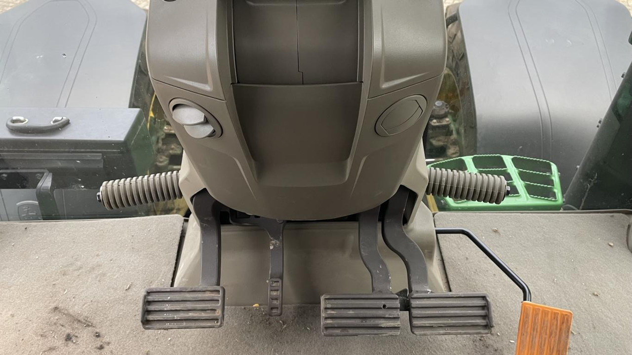 John Deere TRAKTOR 7R330 - جرار: صور 5 John Deere TRAKTOR 7R330 - جرار: صور 5