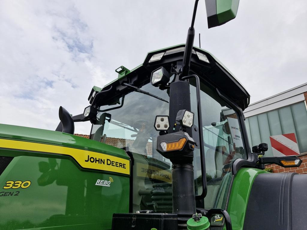 John Deere TRAKTOR 7R330 - جرار: صور 4 John Deere TRAKTOR 7R330 - جرار: صور 4