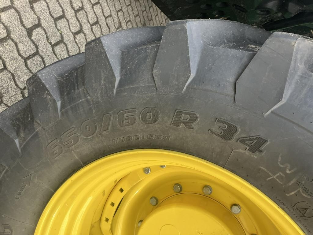 John Deere TRAKTOR 8R340 - جرار: صور 5 John Deere TRAKTOR 8R340 - جرار: صور 5