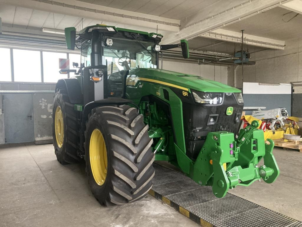 John Deere TRAKTOR 8R370 - جرار: صور 1 John Deere TRAKTOR 8R370 - جرار: صور 1