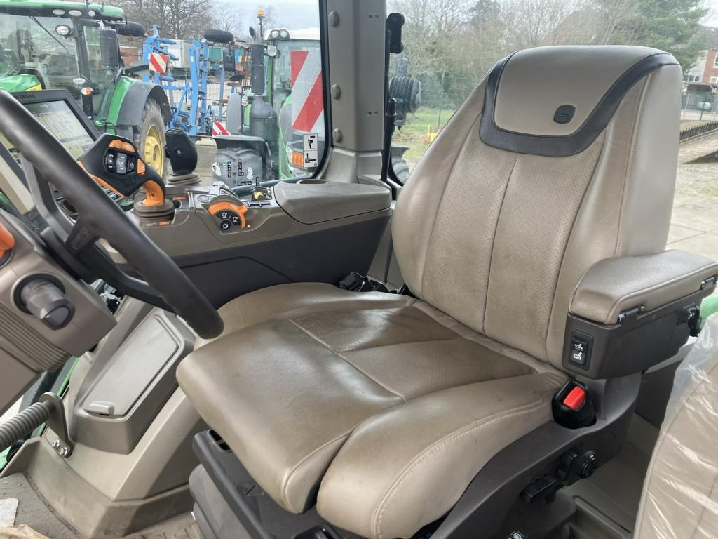 جديد جرار John Deere TRAKTOR 8R410: صور 19 جديد جرار John Deere TRAKTOR 8R410: صور 19