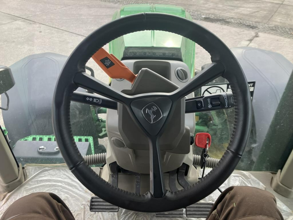 جديد جرار John Deere TRAKTOR 8R410: صور 16 جديد جرار John Deere TRAKTOR 8R410: صور 16