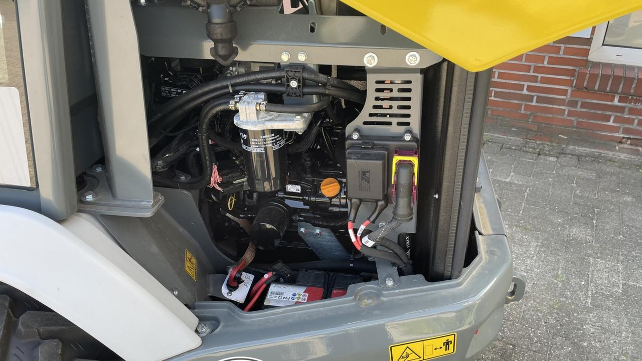 جديد اللودر بعجل Kramer 5040: صور 17 جديد اللودر بعجل Kramer 5040: صور 17