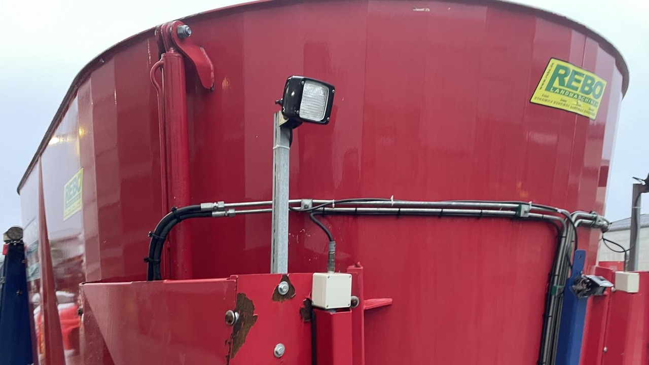 Mayer VM-16 SELBSTFAHRER - آلة خلط وتوزيع الأعلاف: صور 2 Mayer VM-16 SELBSTFAHRER - آلة خلط وتوزيع الأعلاف: صور 2