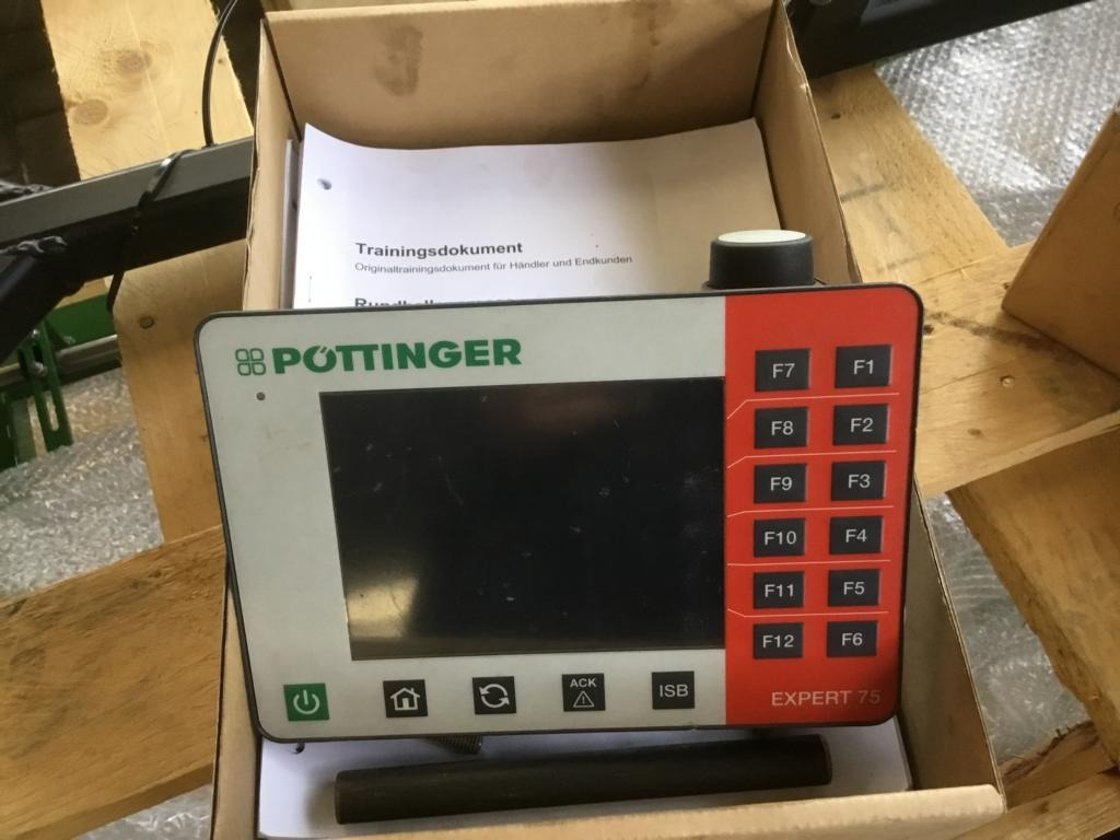 Pöttinger IMPRESS 155 VC PRO - معدات القش: صور 3 Pöttinger IMPRESS 155 VC PRO - معدات القش: صور 3