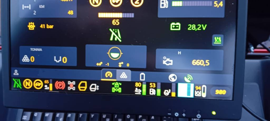 Komatsu 845 - شاحنات نقل الأخشاب في الغابات: صور 2 Komatsu 845 - شاحنات نقل الأخشاب في الغابات: صور 2