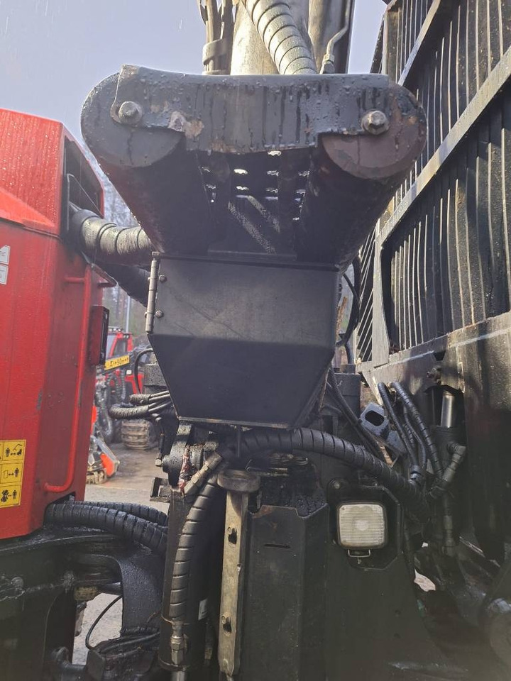 شاحنات نقل الأخشاب في الغابات Komatsu 875: صور 6 شاحنات نقل الأخشاب في الغابات Komatsu 875: صور 6