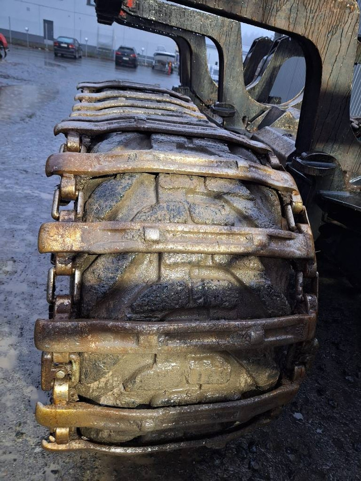 شاحنات نقل الأخشاب في الغابات Komatsu 875: صور 12 شاحنات نقل الأخشاب في الغابات Komatsu 875: صور 12