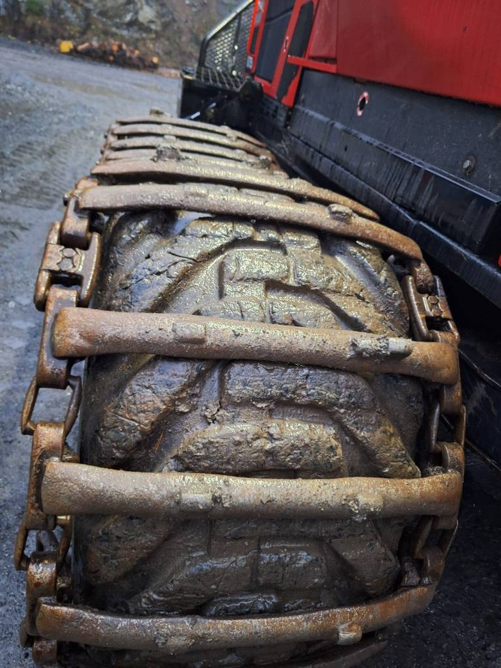 شاحنات نقل الأخشاب في الغابات Komatsu 875: صور 13 شاحنات نقل الأخشاب في الغابات Komatsu 875: صور 13