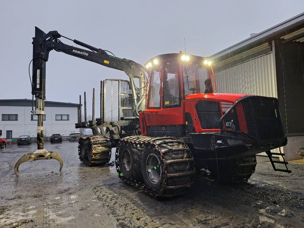 Komatsu 875 - شاحنات نقل الأخشاب في الغابات: صور 1 Komatsu 875 - شاحنات نقل الأخشاب في الغابات: صور 1