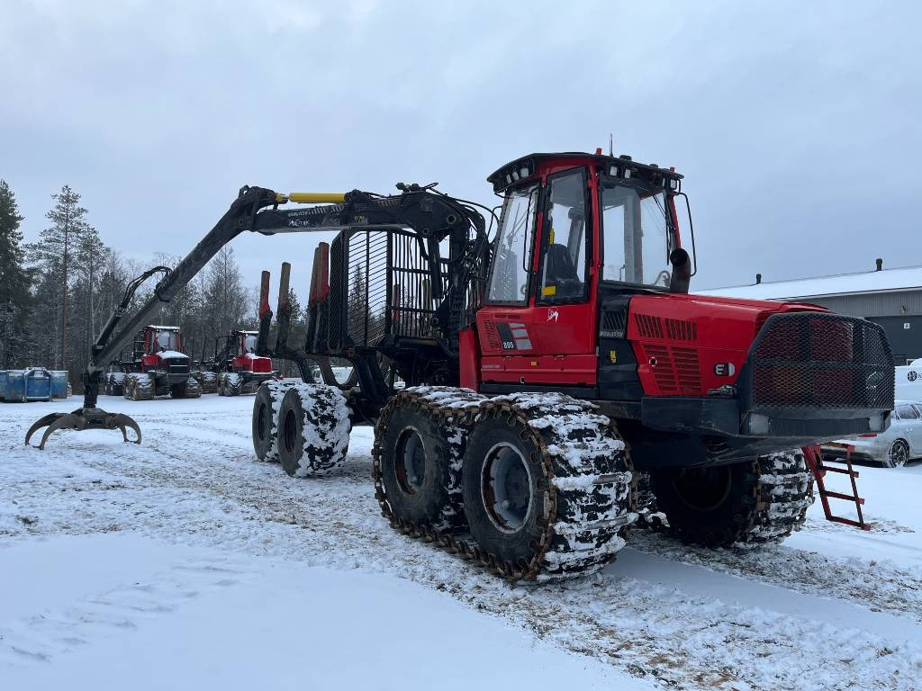 Komatsu 895 - شاحنات نقل الأخشاب في الغابات: صور 2 Komatsu 895 - شاحنات نقل الأخشاب في الغابات: صور 2