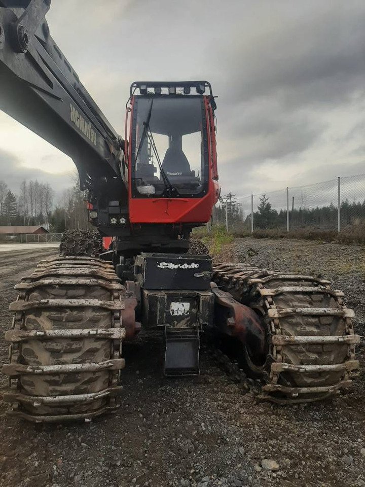 Komatsu 901 - الحصادات: صور 4 Komatsu 901 - الحصادات: صور 4