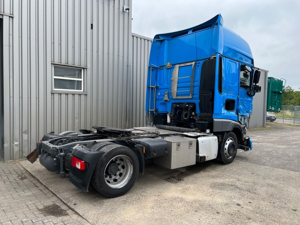 DAF XF 430 Superspace 2019 Hubsattelkupplung - شاحنة جرار: صور 4 DAF XF 430 Superspace 2019 Hubsattelkupplung - شاحنة جرار: صور 4