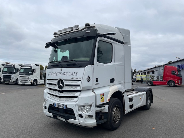 Mercedes-Benz Actros - شاحنة جرار: صور 1 Mercedes-Benz Actros - شاحنة جرار: صور 1