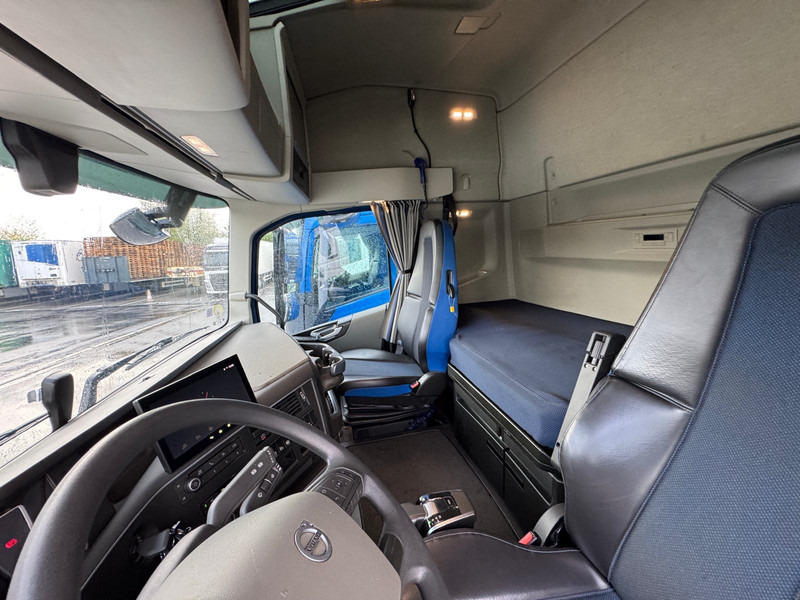 Volvo FH - شاحنة جرار: صور 4 Volvo FH - شاحنة جرار: صور 4