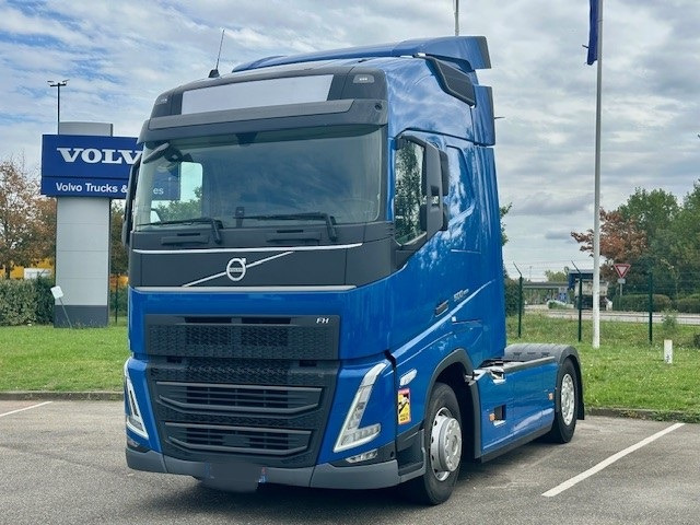 Volvo FH - شاحنة جرار: صور 1 Volvo FH - شاحنة جرار: صور 1