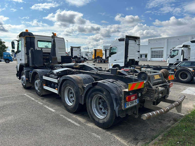 Volvo FM - شاحنة ذات الخطاف: صور 4 Volvo FM - شاحنة ذات الخطاف: صور 4