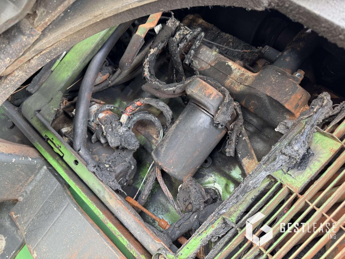 John Deere 6400 4RM - جرار: صور 5 John Deere 6400 4RM - جرار: صور 5