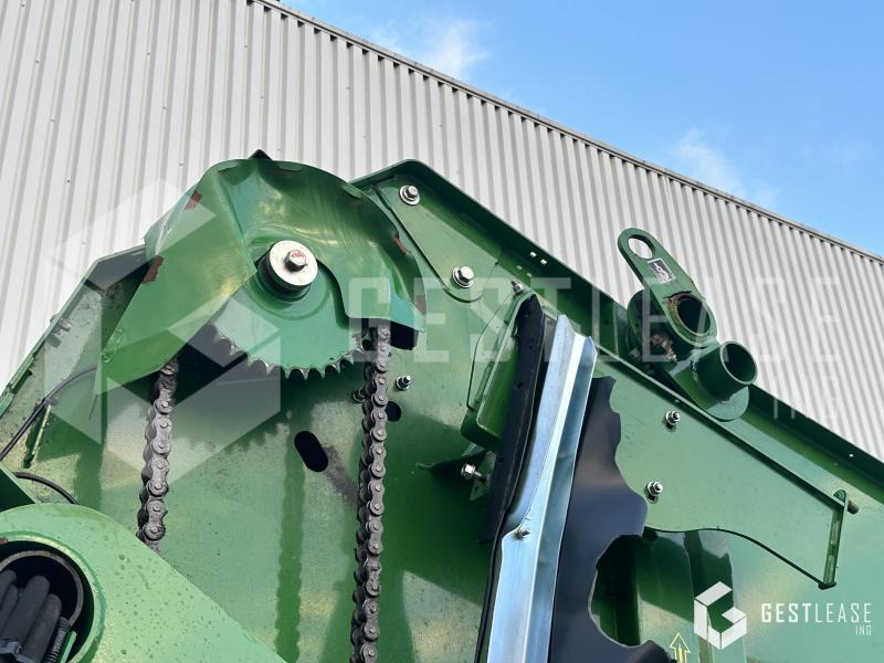 مكبس القش الدائري John Deere V461M: صور 12