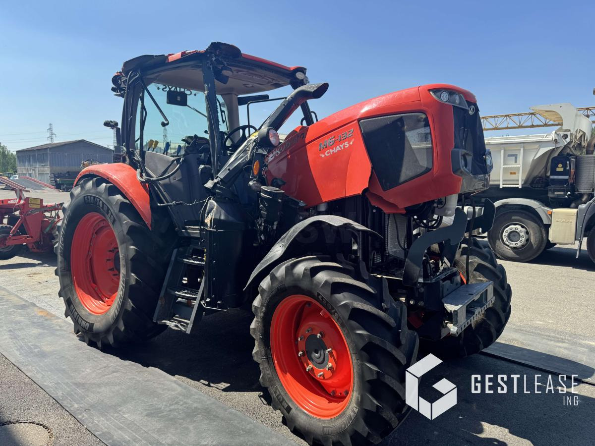 Kubota M6-132 - جرار: صور 4 Kubota M6-132 - جرار: صور 4