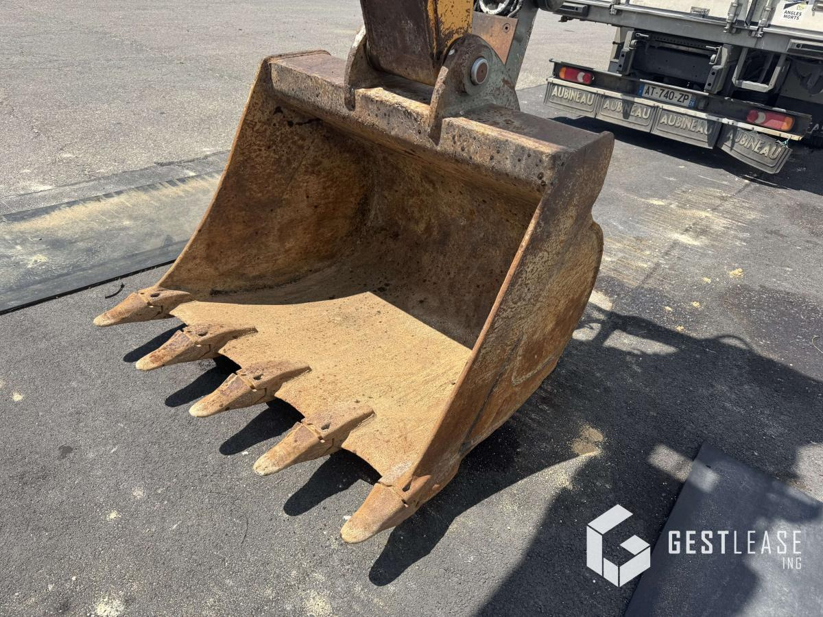 Liebherr A 914 C Litronic - حفارة على عجلات: صور 5 Liebherr A 914 C Litronic - حفارة على عجلات: صور 5