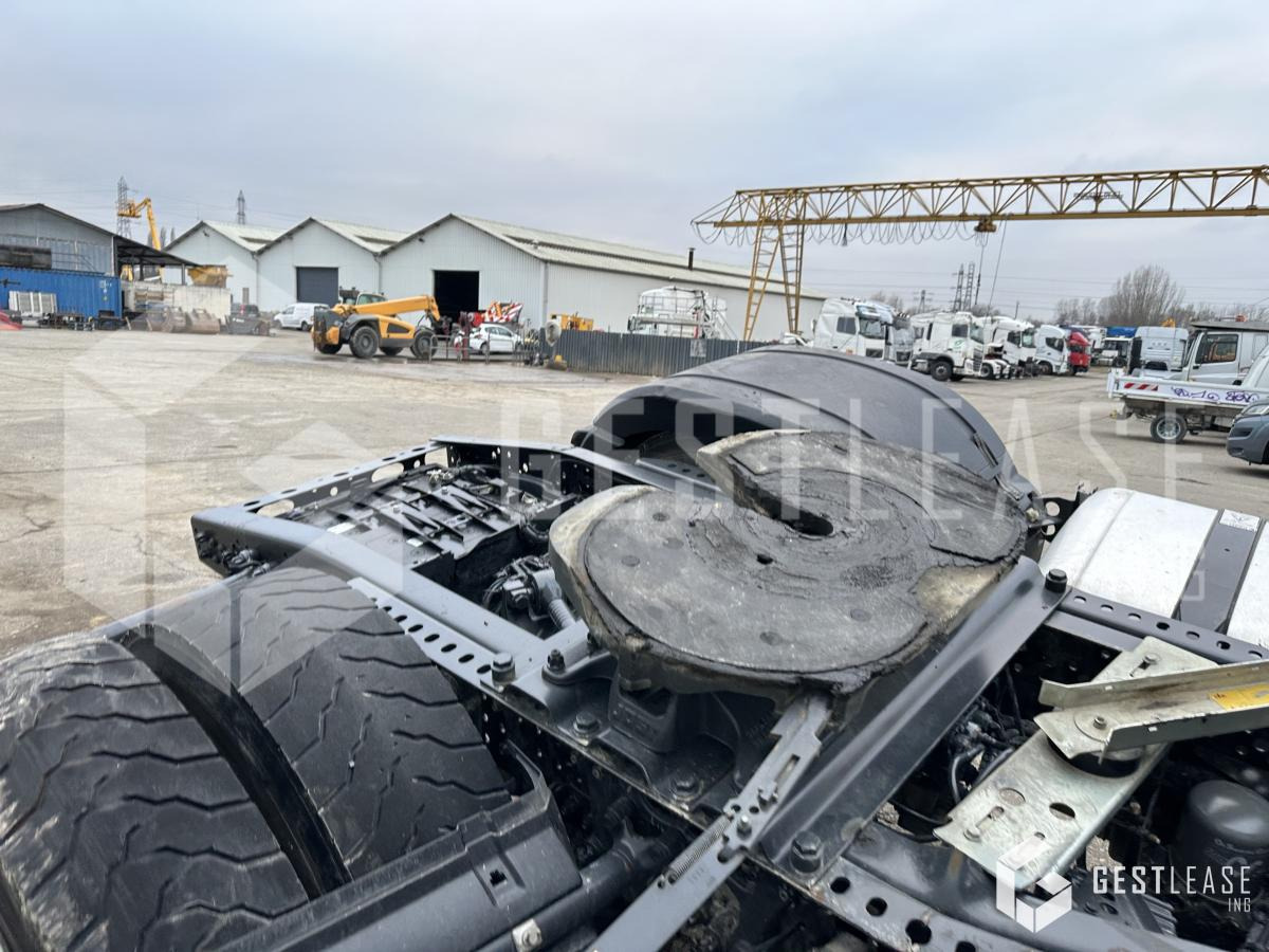 شاحنة جرار Mercedes Actros 1848: صور 11 شاحنة جرار Mercedes Actros 1848: صور 11