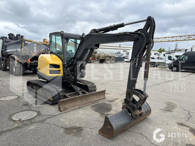 Volvo ECR50D - حفارة مصغرة: صور 4 Volvo ECR50D - حفارة مصغرة: صور 4