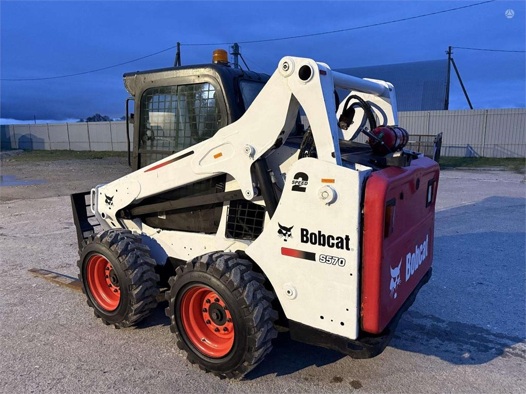 Bobcat S570 - شيول صغير: صور 3 Bobcat S570 - شيول صغير: صور 3