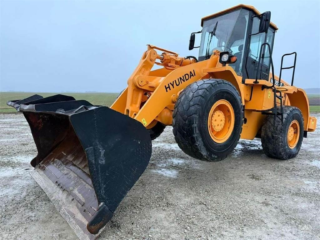 Hyundai HL757-7, third line - اللودر بعجل: صور 1 Hyundai HL757-7, third line - اللودر بعجل: صور 1