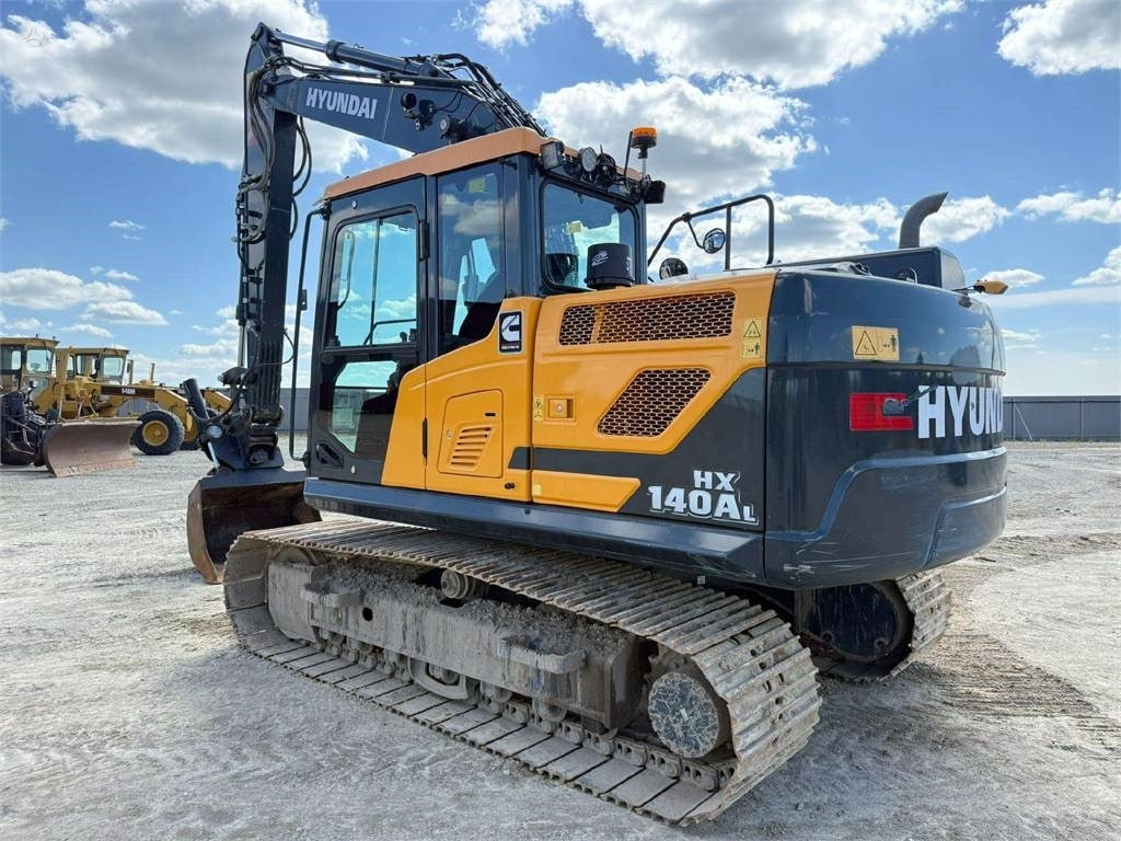 Hyundai HX 140 A L , 2272 HOURS ! - حفارات زحافة: صور 3 Hyundai HX 140 A L , 2272 HOURS ! - حفارات زحافة: صور 3