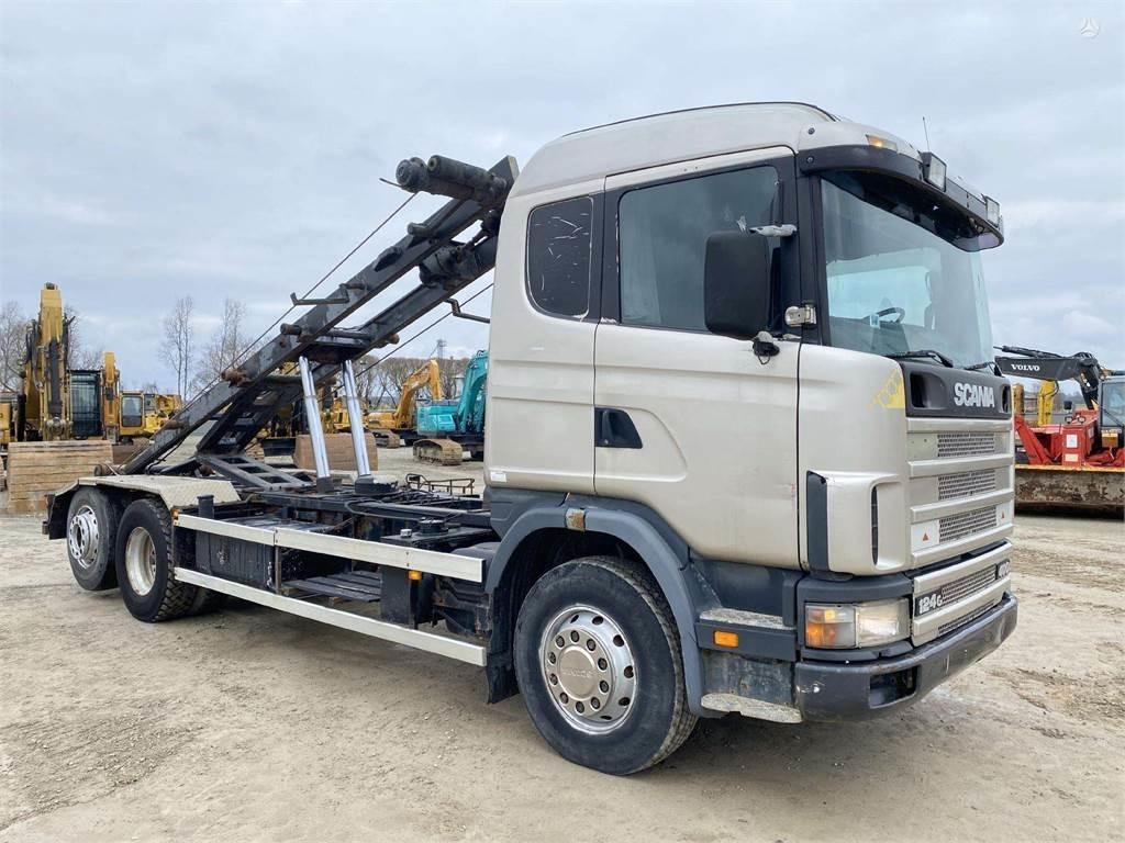 Scania 124 G 400 , manual pump - شاحنة ذات الخطاف: صور 1 Scania 124 G 400 , manual pump - شاحنة ذات الخطاف: صور 1