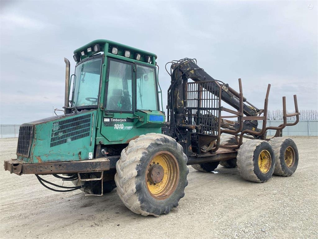 Timberjack 1010 DALIMIS FOR SPARE PARTS  - شاحنات نقل الأخشاب في الغابات: صور 1 Timberjack 1010 DALIMIS FOR SPARE PARTS  - شاحنات نقل الأخشاب في الغابات: صور 1