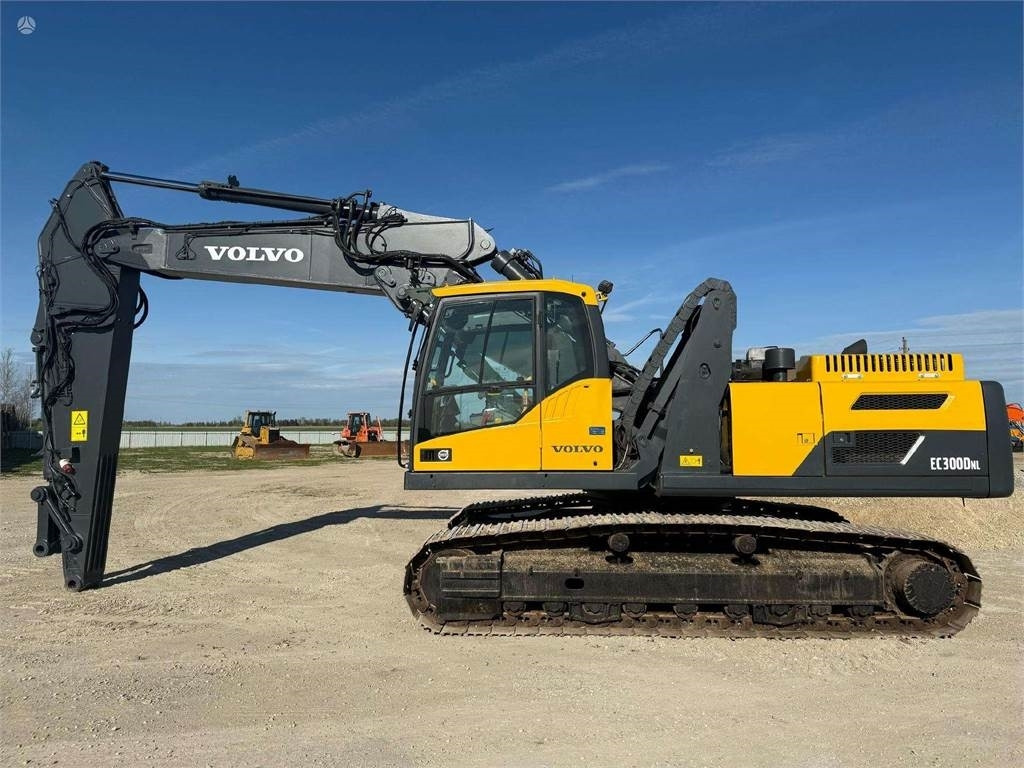 Volvo EC 300 DNL Cabin Lift - حفارات زحافة: صور 5 Volvo EC 300 DNL Cabin Lift - حفارات زحافة: صور 5