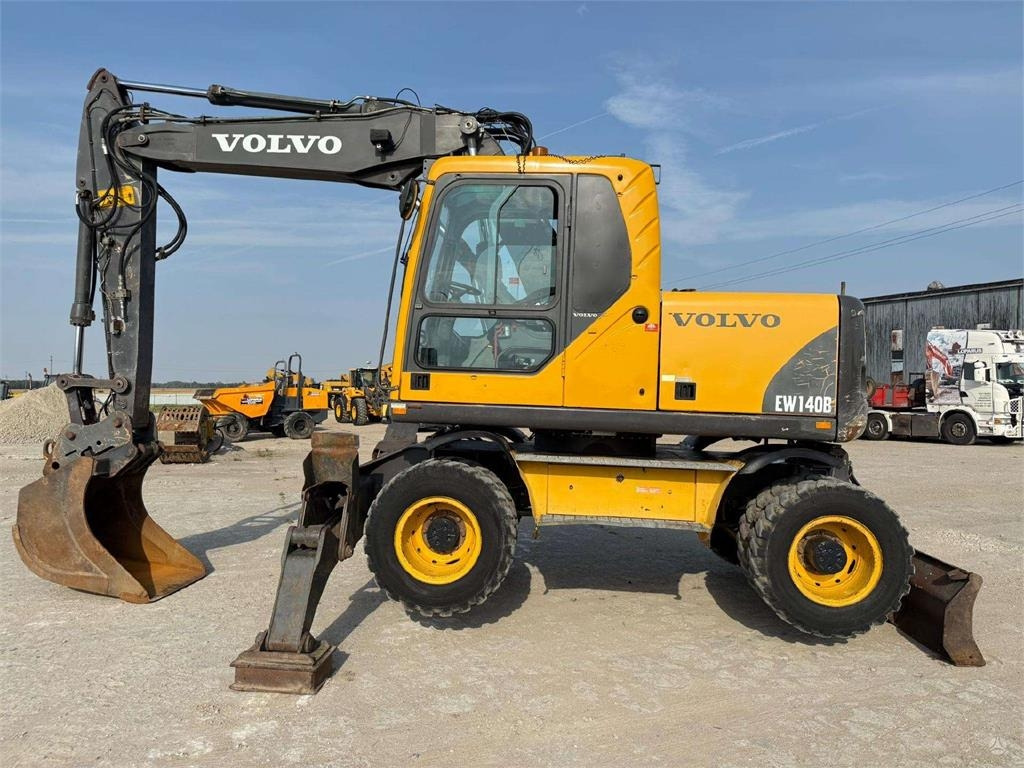 Volvo EW 140 B - حفارة على عجلات: صور 2 Volvo EW 140 B - حفارة على عجلات: صور 2