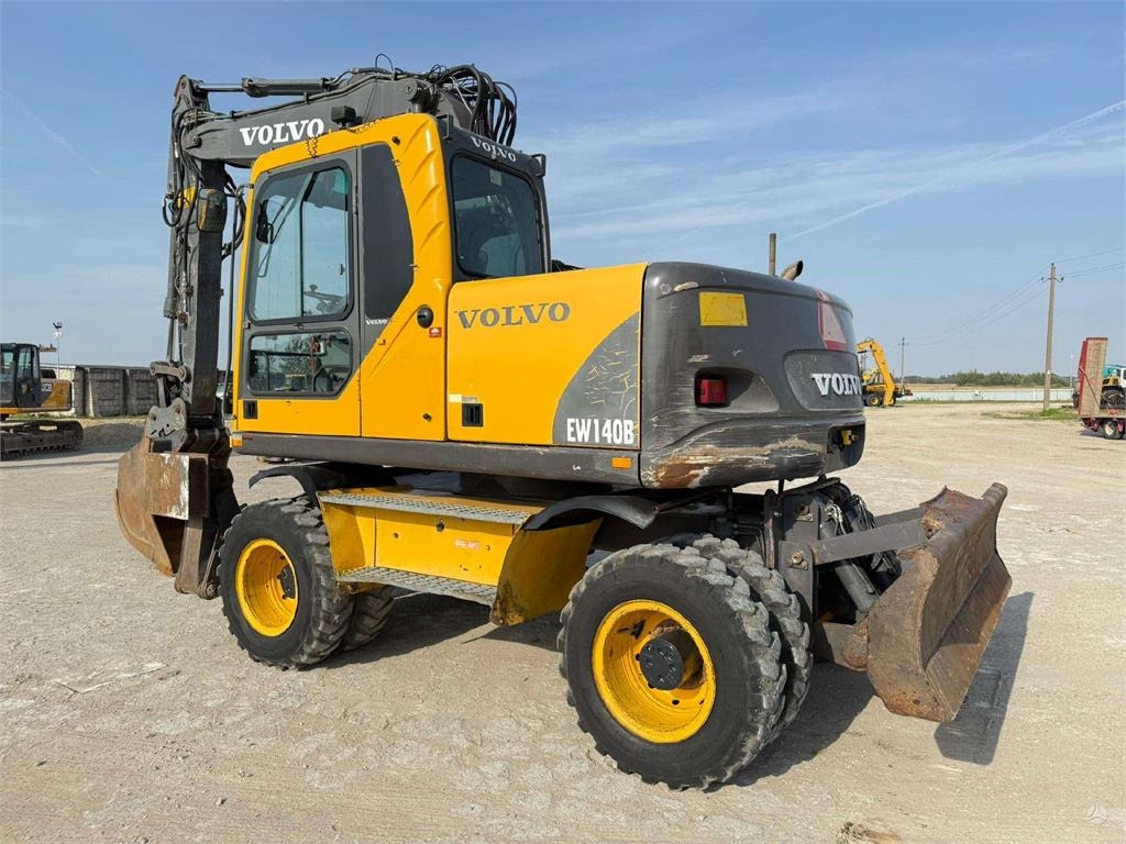 Volvo EW 140 B - حفارة على عجلات: صور 3 Volvo EW 140 B - حفارة على عجلات: صور 3