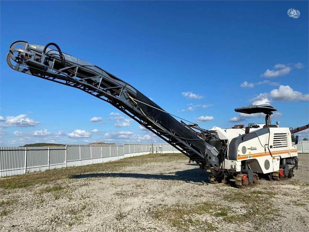 Wirtgen W100F - العامل بالقار: صور 4 Wirtgen W100F - العامل بالقار: صور 4