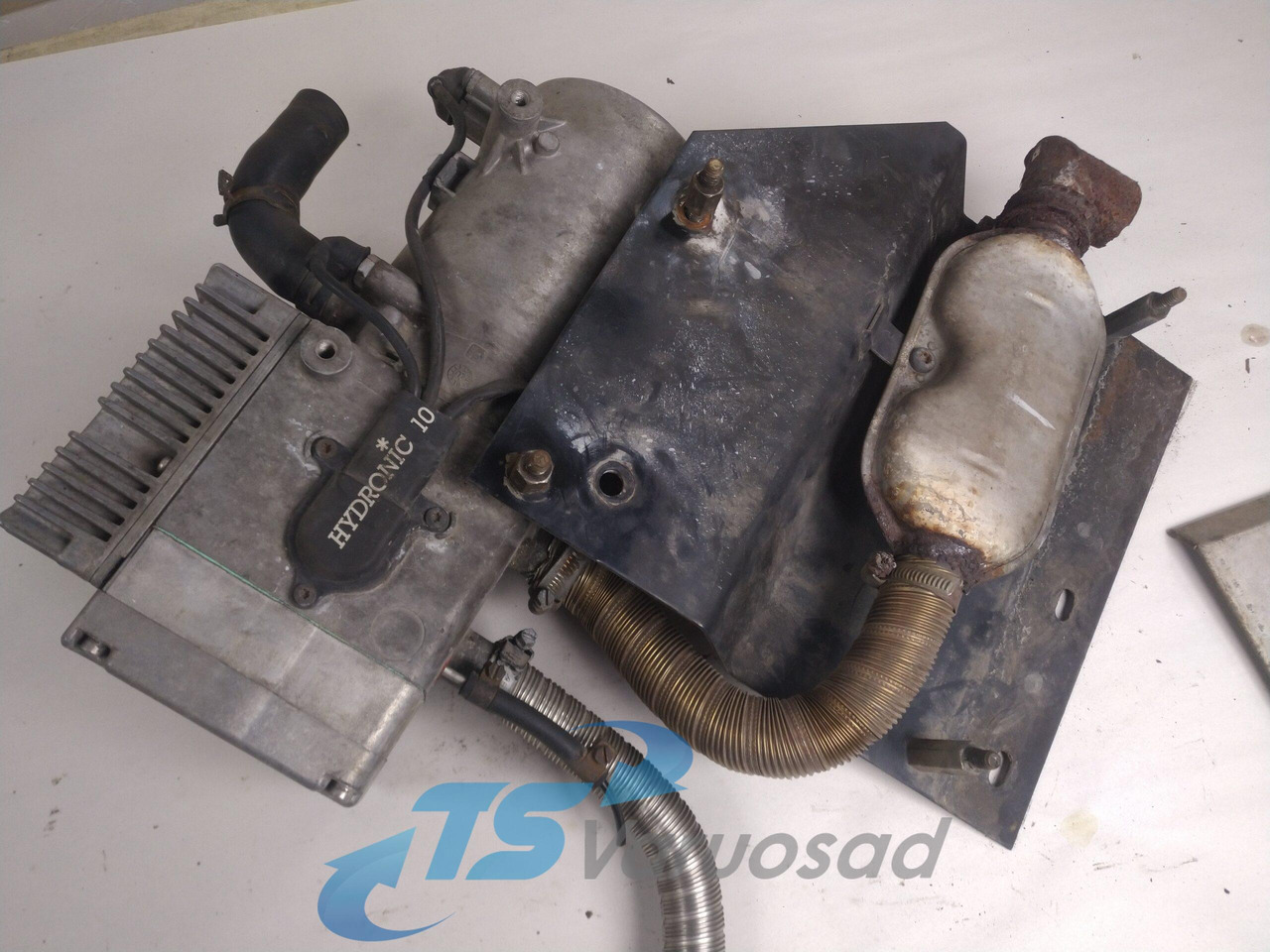 DAF Auxiliary heater HYDRONIC M D10W - التدفئة / التهوية - شاحنة: صور 1 DAF Auxiliary heater HYDRONIC M D10W - التدفئة / التهوية - شاحنة: صور 1
