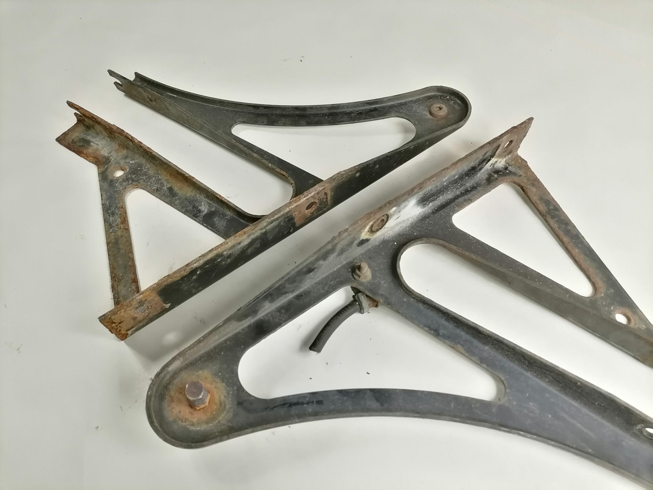 DAF Bracket 1663012 - الإطار / الشاسيه - شاحنة: صور 3 DAF Bracket 1663012 - الإطار / الشاسيه - شاحنة: صور 3