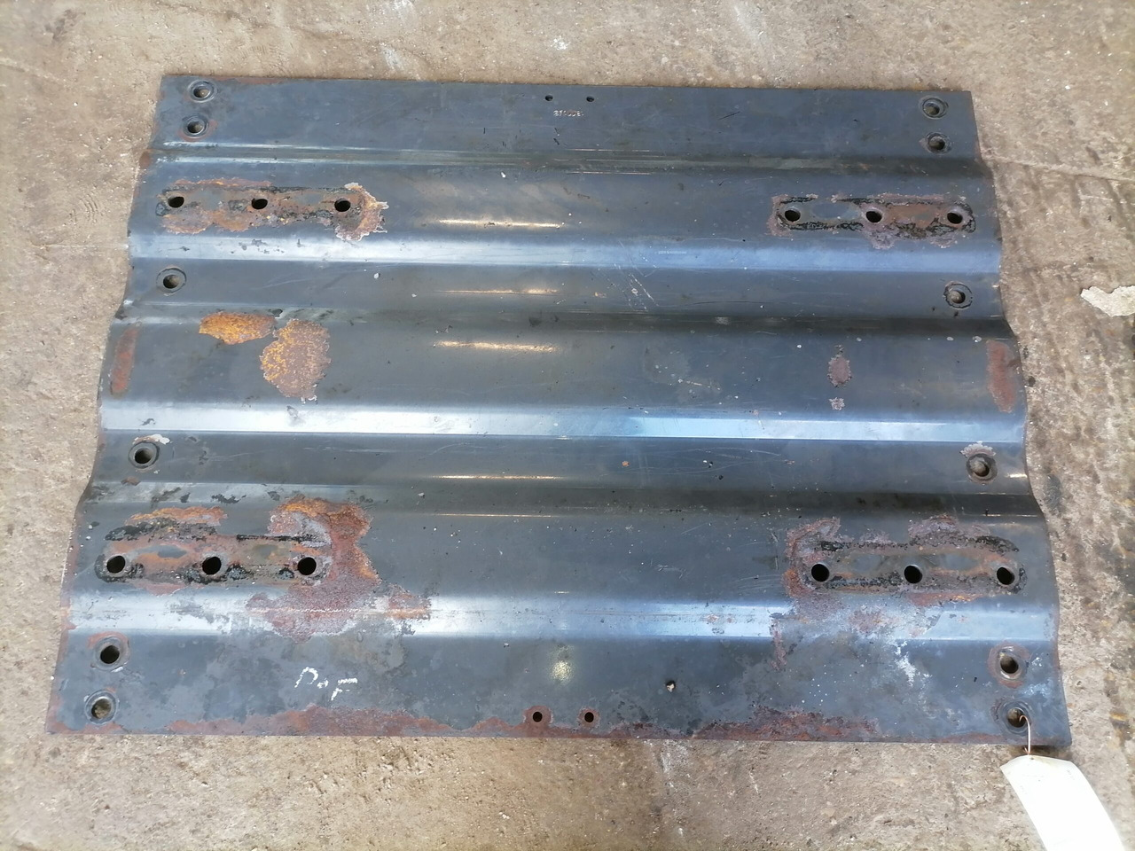 DAF Saddle plate 1377193 - عجلة الخامسة - شاحنة: صور 3 DAF Saddle plate 1377193 - عجلة الخامسة - شاحنة: صور 3