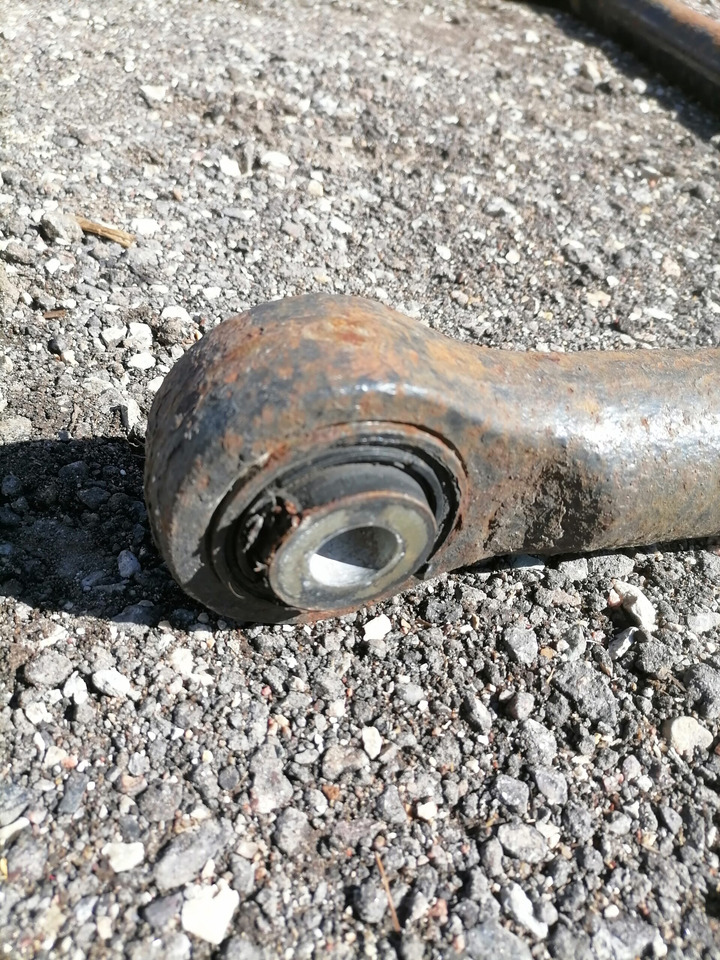 MAN Anti-roll bar 81437156116 - عمود التوازن - شاحنة: صور 3 MAN Anti-roll bar 81437156116 - عمود التوازن - شاحنة: صور 3