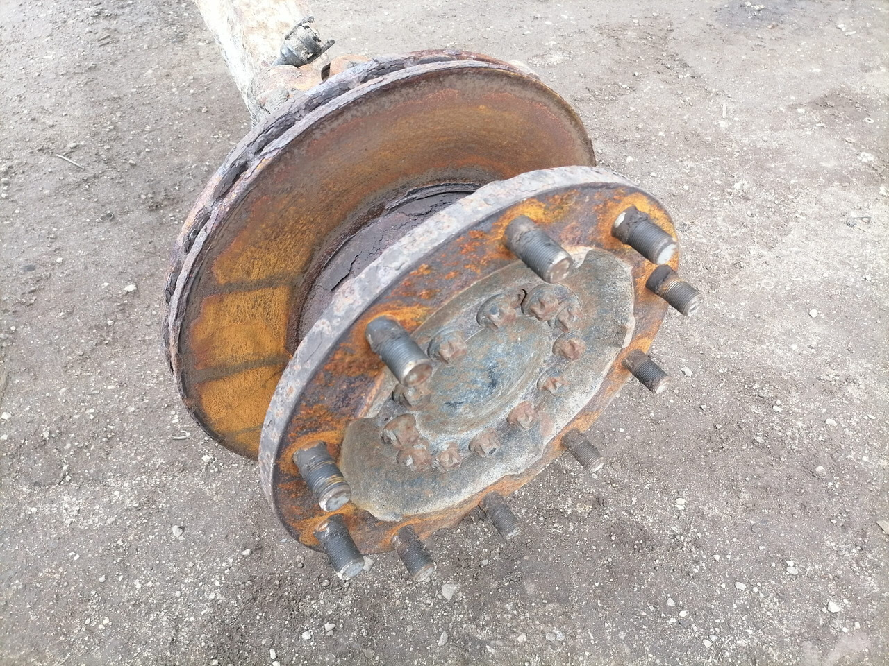 MAN Axel housing 81441013143 - المحور الأمامي - شاحنة: صور 4 MAN Axel housing 81441013143 - المحور الأمامي - شاحنة: صور 4