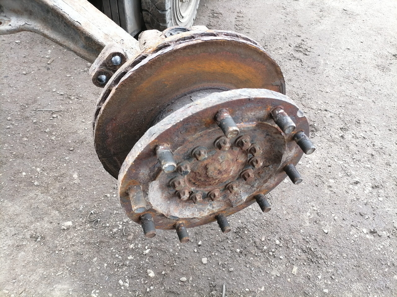 MAN Axel housing 81441013143 - المحور الأمامي - شاحنة: صور 2 MAN Axel housing 81441013143 - المحور الأمامي - شاحنة: صور 2