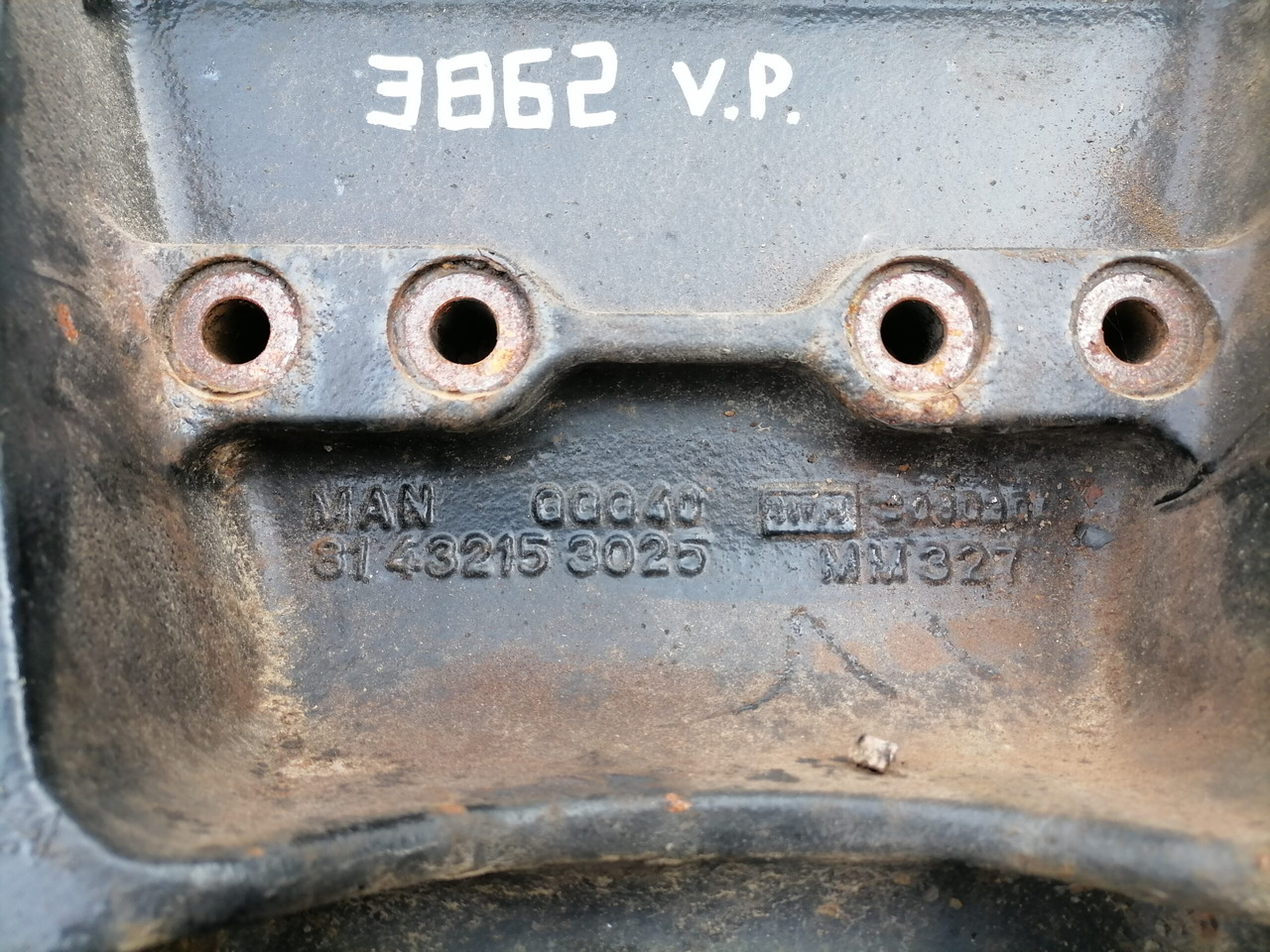 MAN Bracket 81432153025 - تعليق - شاحنة: صور 2 MAN Bracket 81432153025 - تعليق - شاحنة: صور 2
