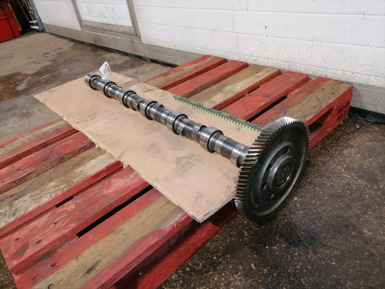 MAN Camshaft 51044006016 - عمود الحدبات - شاحنة: صور 1 MAN Camshaft 51044006016 - عمود الحدبات - شاحنة: صور 1