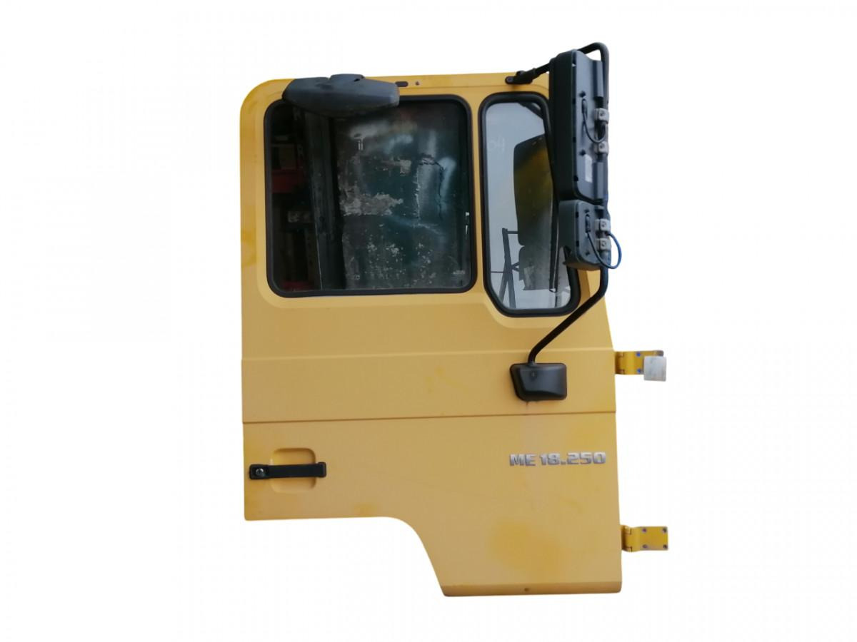 MAN Door 81626004088 - باب و قطع الغيار - شاحنة: صور 1 MAN Door 81626004088 - باب و قطع الغيار - شاحنة: صور 1