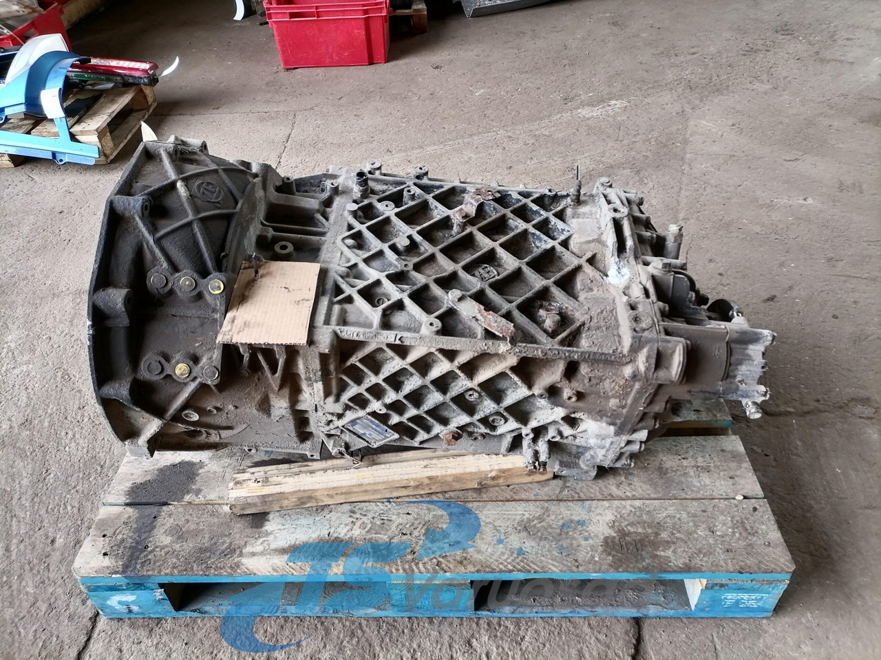MAN Gearbox 81320046016 - علبة التروس و قطع الغيار - شاحنة: صور 4 MAN Gearbox 81320046016 - علبة التروس و قطع الغيار - شاحنة: صور 4
