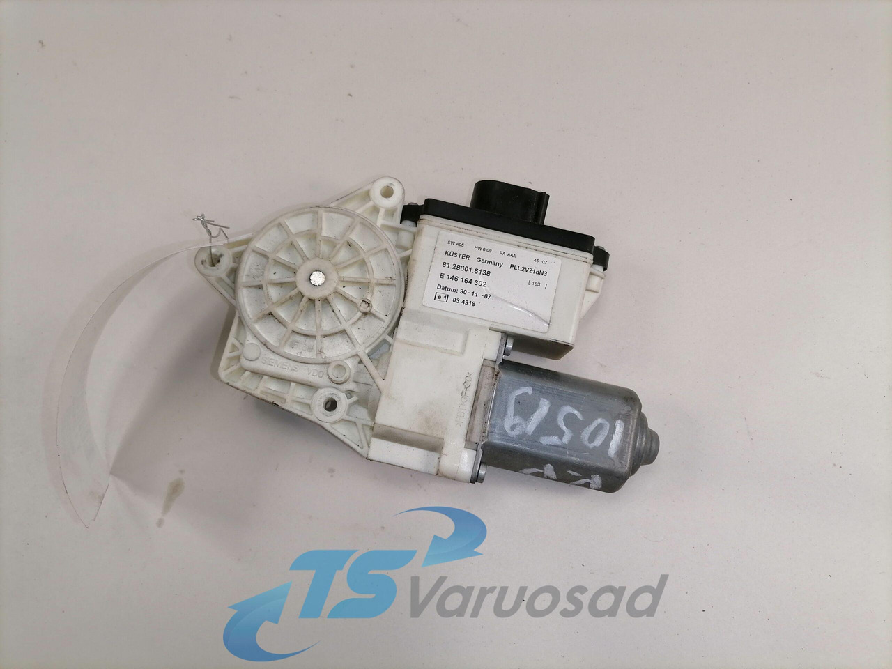 MAN Glass lift 81286016138 - نافذة و قطع الغيار - شاحنة: صور 3 MAN Glass lift 81286016138 - نافذة و قطع الغيار - شاحنة: صور 3