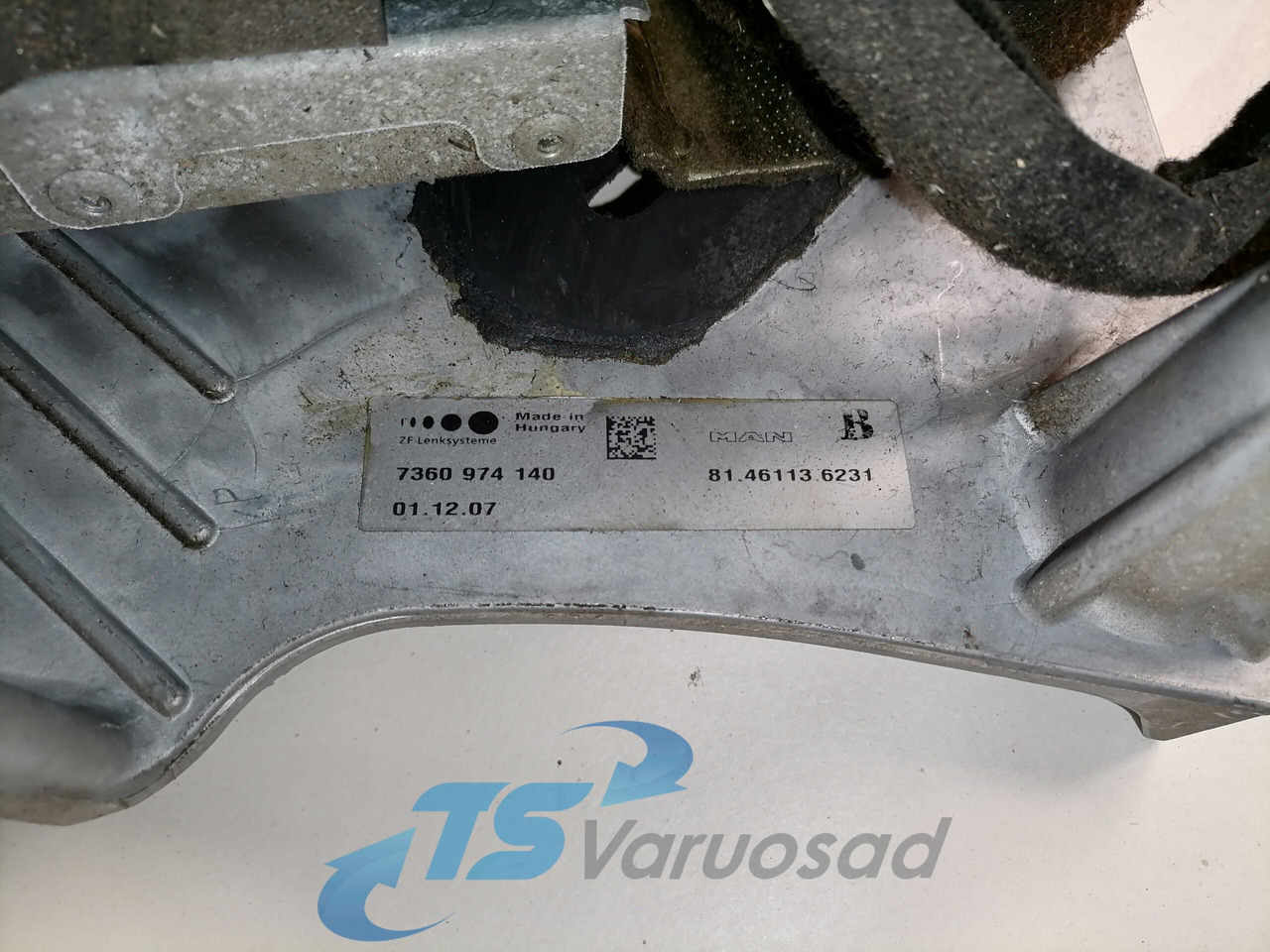 MAN Roolisammas 81461136235 - عمود التوجيه - شاحنة: صور 4 MAN Roolisammas 81461136235 - عمود التوجيه - شاحنة: صور 4