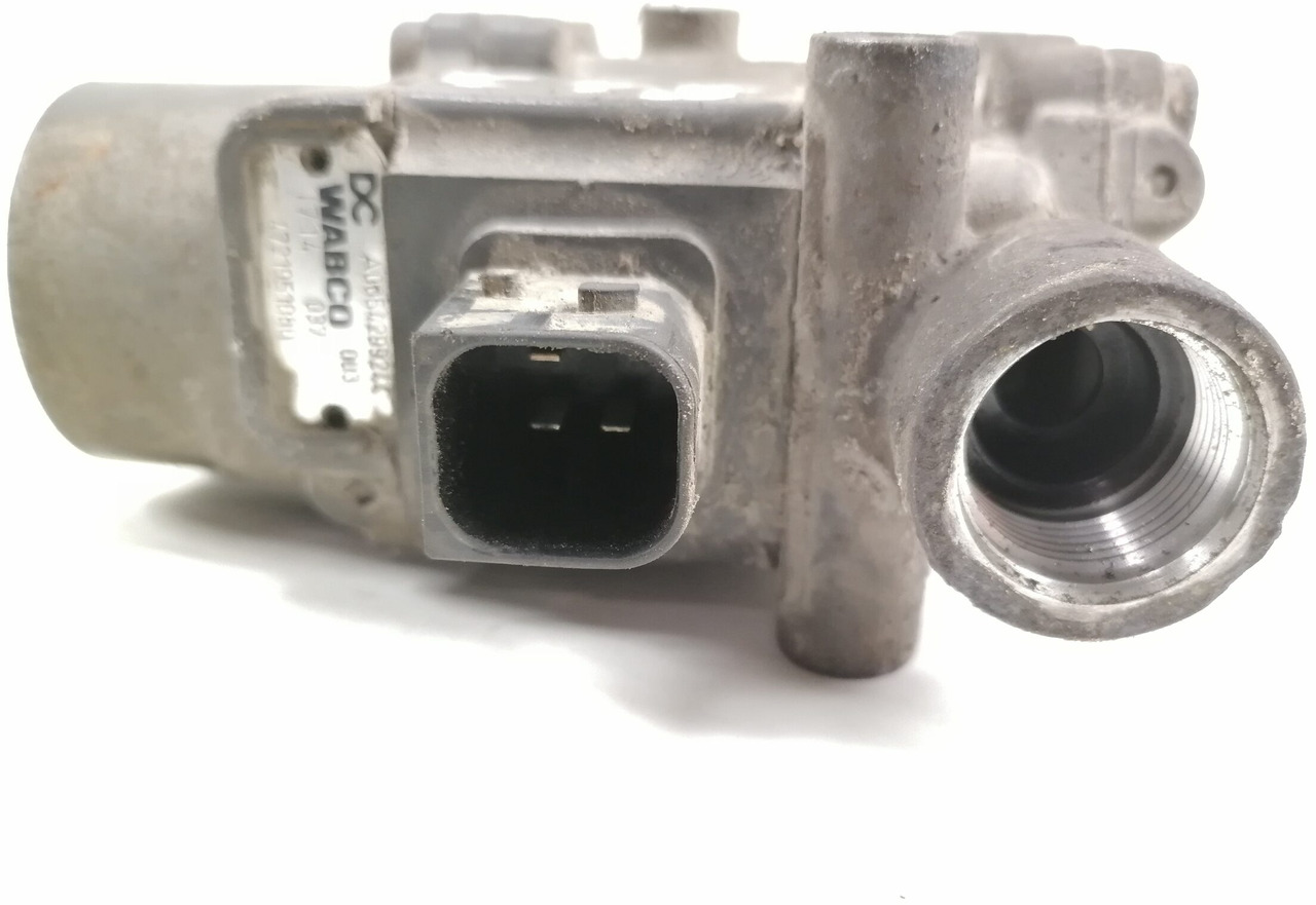 Mercedes-Benz ABS brake valve A0054299244 - صمام الفرامل - شاحنة: صور 2 Mercedes-Benz ABS brake valve A0054299244 - صمام الفرامل - شاحنة: صور 2