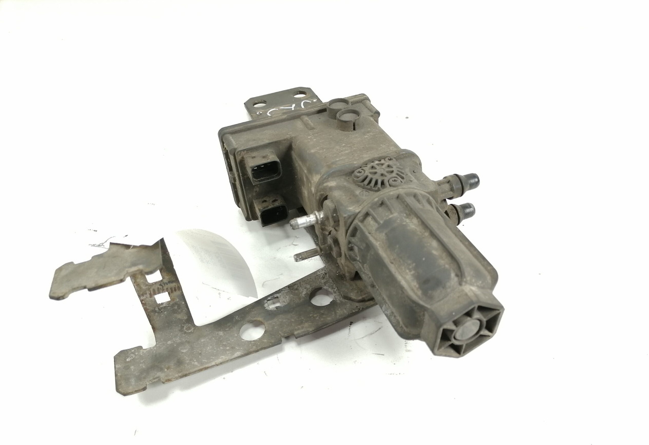 Mercedes-Benz ADBlue pump A0001404678 - نظام الوقود - شاحنة: صور 1 Mercedes-Benz ADBlue pump A0001404678 - نظام الوقود - شاحنة: صور 1